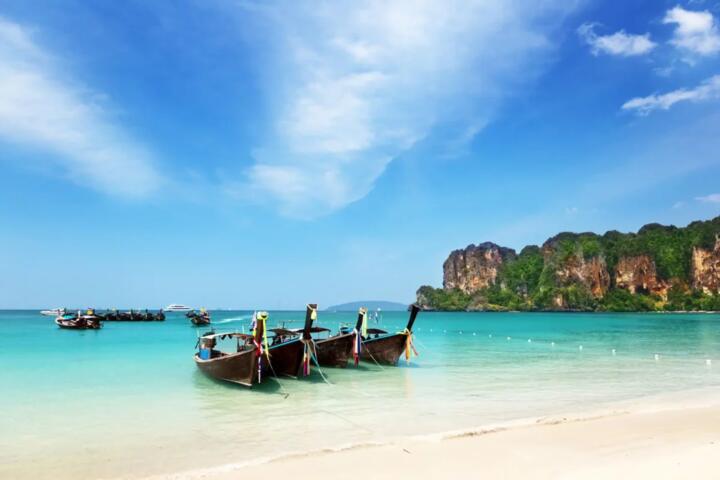 Moving to Thailand: A Complete Guide to Visas, Cost, and Lifestyle
