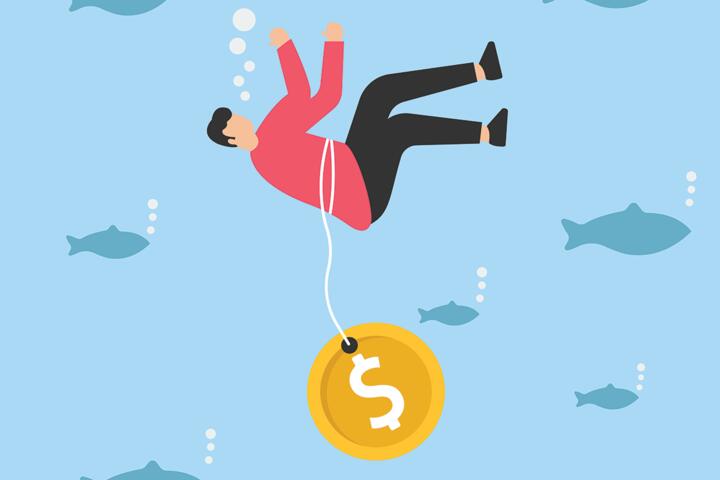 How to Deal with Sunk Cost Fallacy When Decluttering